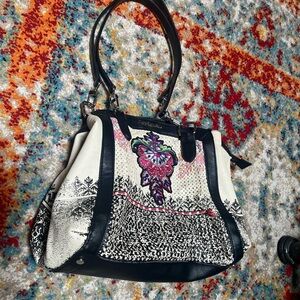 Desigual Black and White Shoulder Bag with Structured Design